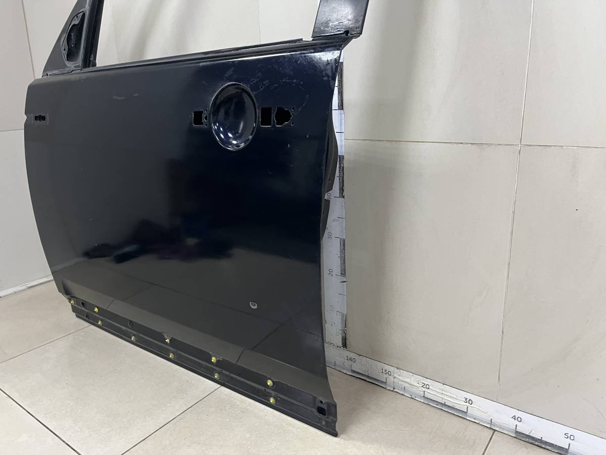 Дверь передняя левая Land Rover Discovery 3 2004-2009