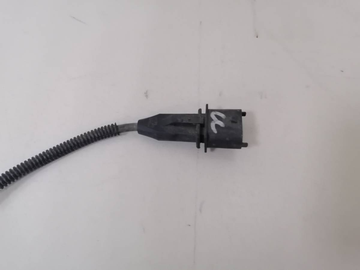 Датчик положения коленвала Opel Astra J 2010-2017
