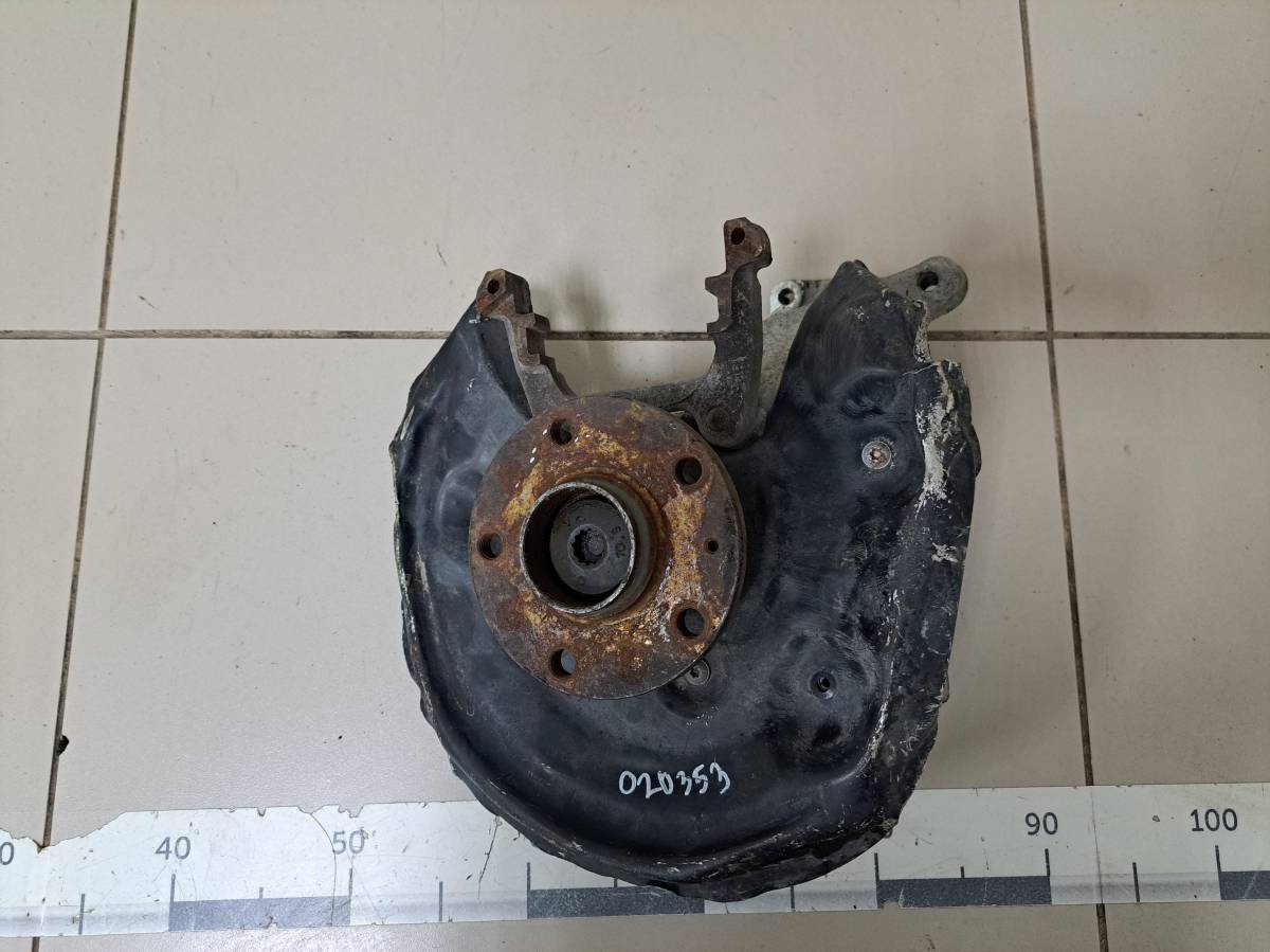Кулак поворотный задний правый Volkswagen Passat B6 2005-2010 Кулак поворотный задний правый Volkswagen Passat B6 2005-2010