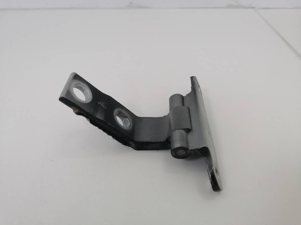 Петля двери передней правой верхняя Toyota  Celsior (F30) 2003
