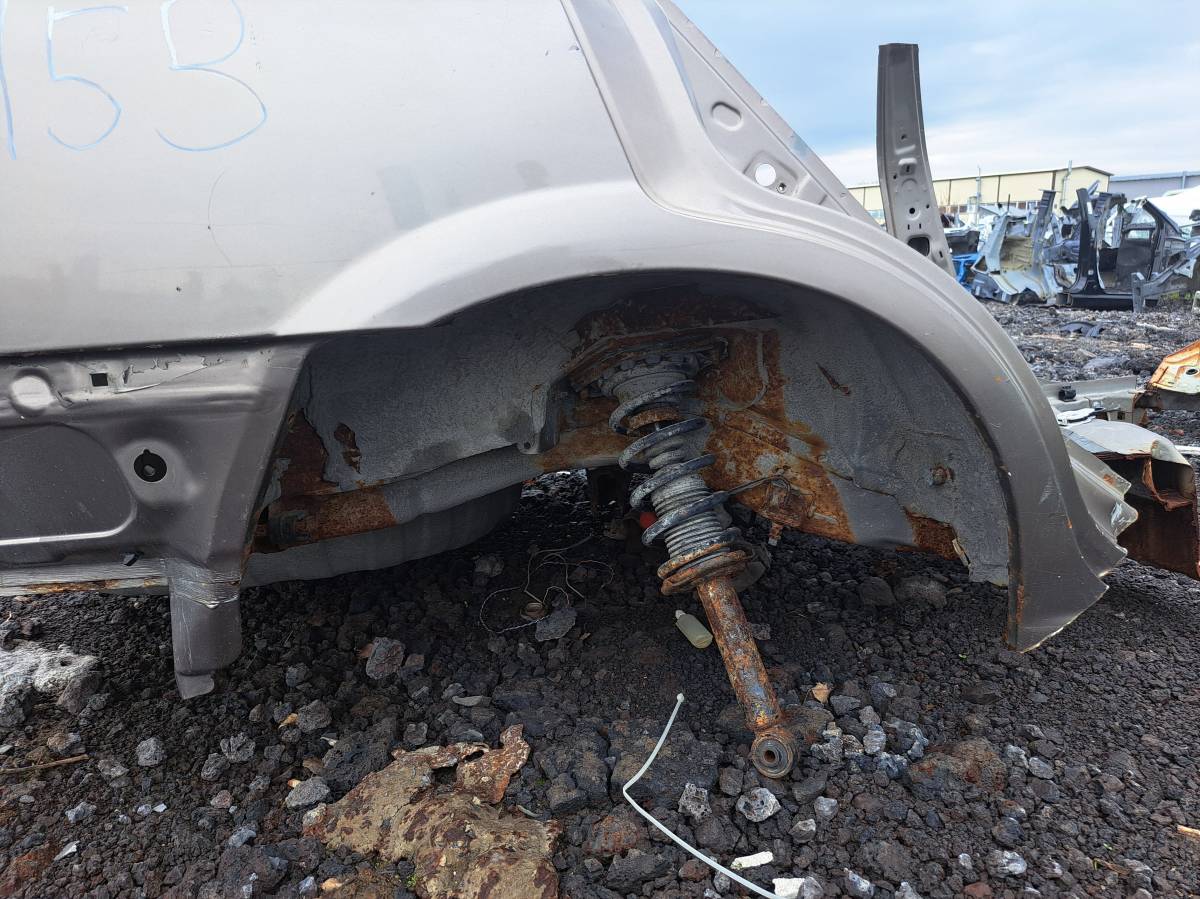 Крыло заднее правое Nissan Almera (N16) 2000-2006