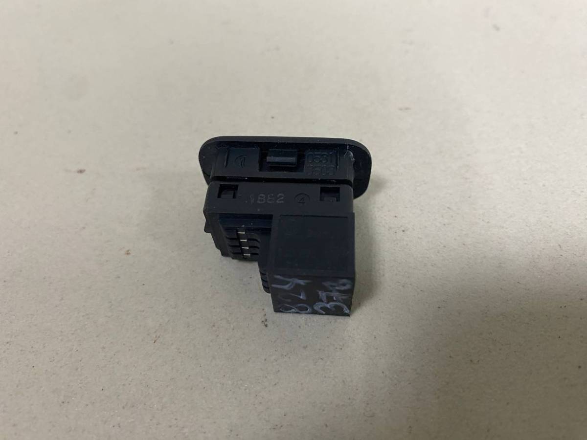 Кнопка многофункциональная Skoda Octavia (A5 1Z-) 2004-2013 Кнопка многофункциональная Skoda Octavia (A5 1Z-) 2004-2013