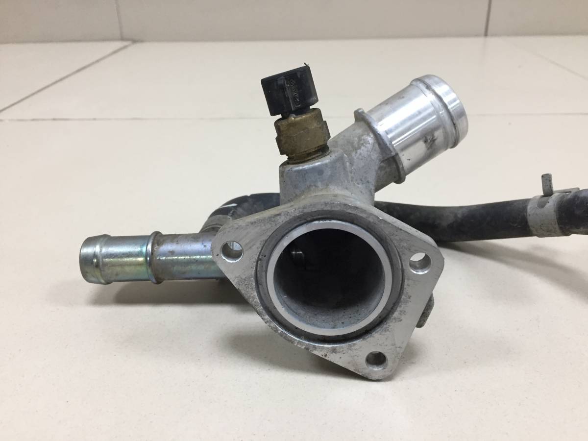 Фланец двигателя системы охлаждения Kia Rio 3 (UB) 2011-2017