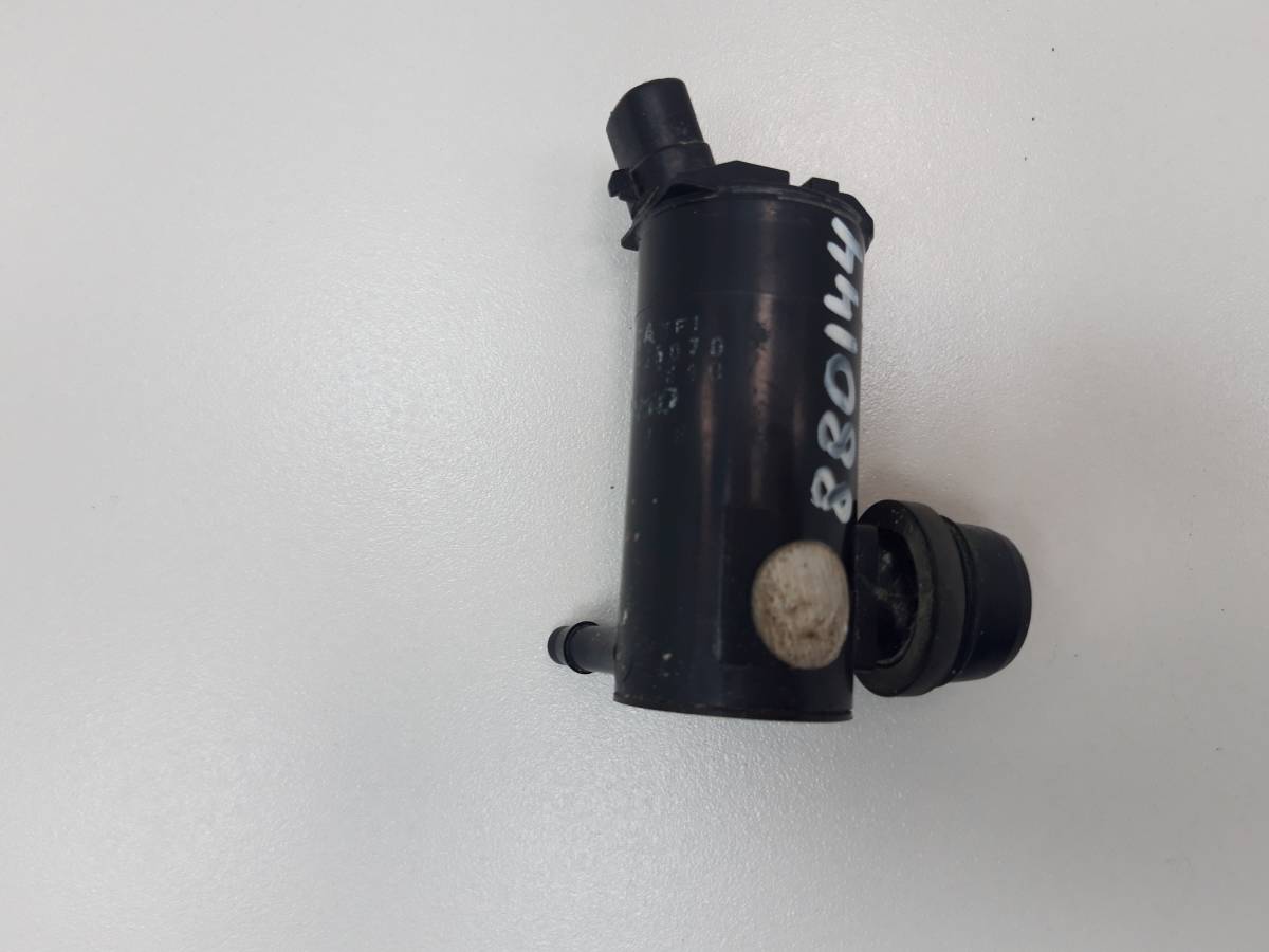 Насос омывателя Toyota Land Cruiser (J100) 1998-2007