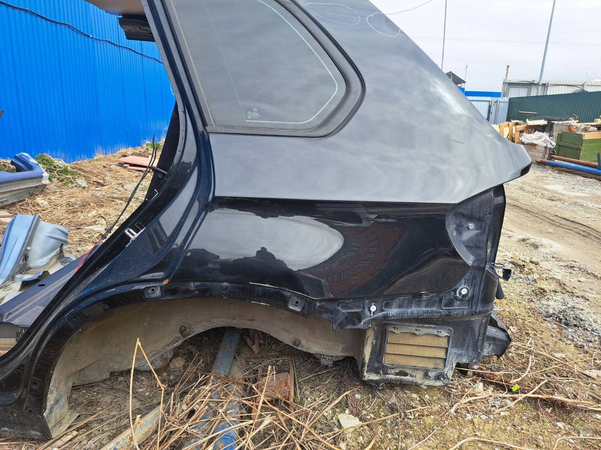 Крыло заднее левое BMW X5 E70 2007-2013