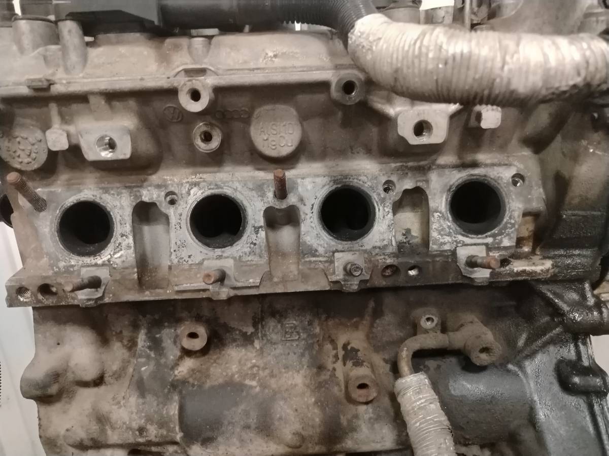 Двигатель Volkswagen Passat B6 2005-2010
