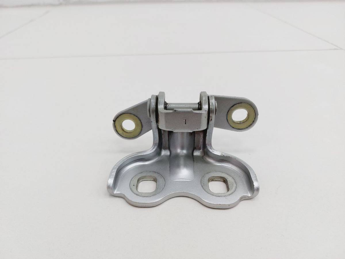 Петля двери Chevrolet Cobalt (T250) 2011-2015