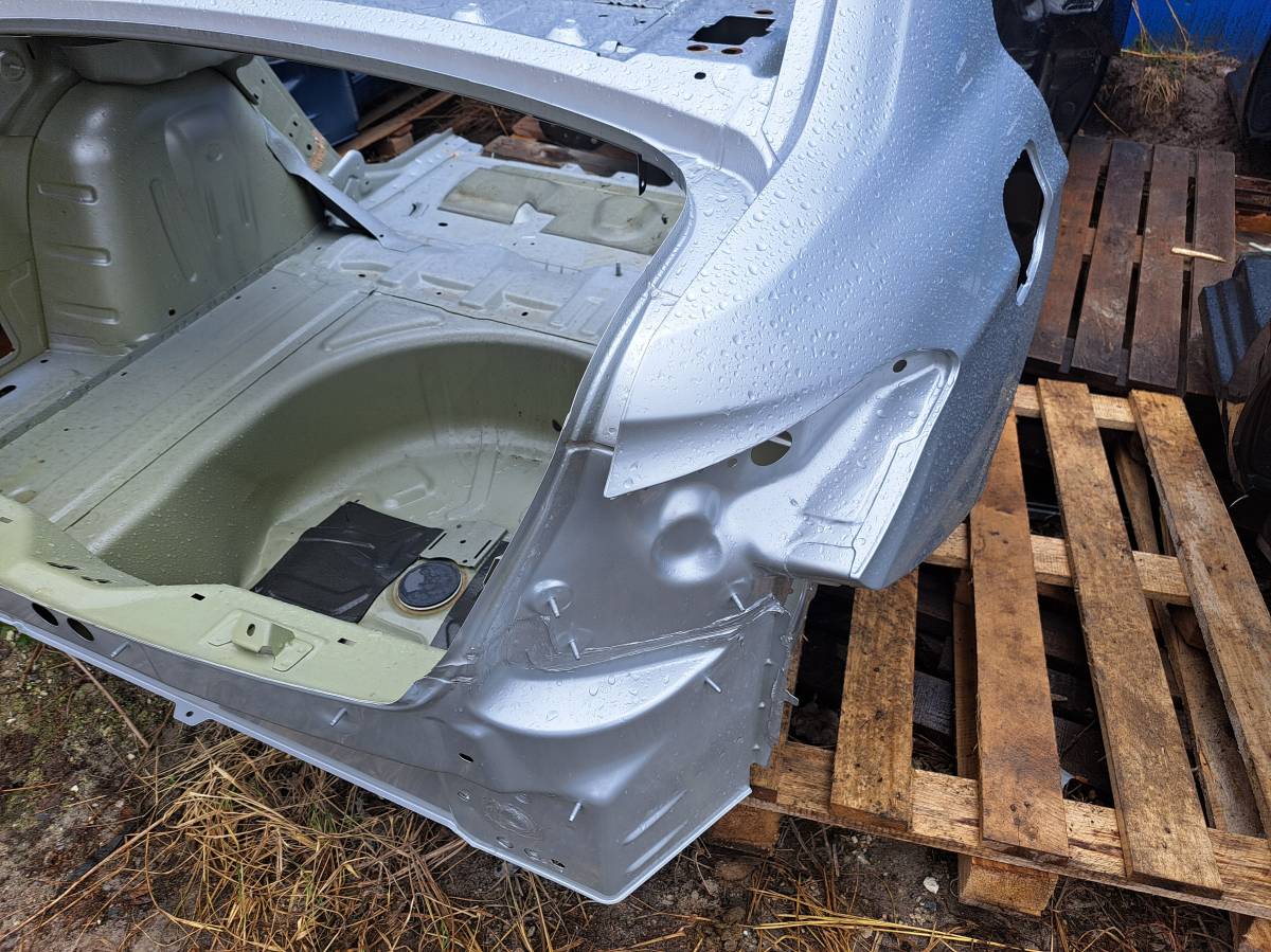 Крыло заднее правое Citroen C4 2011>