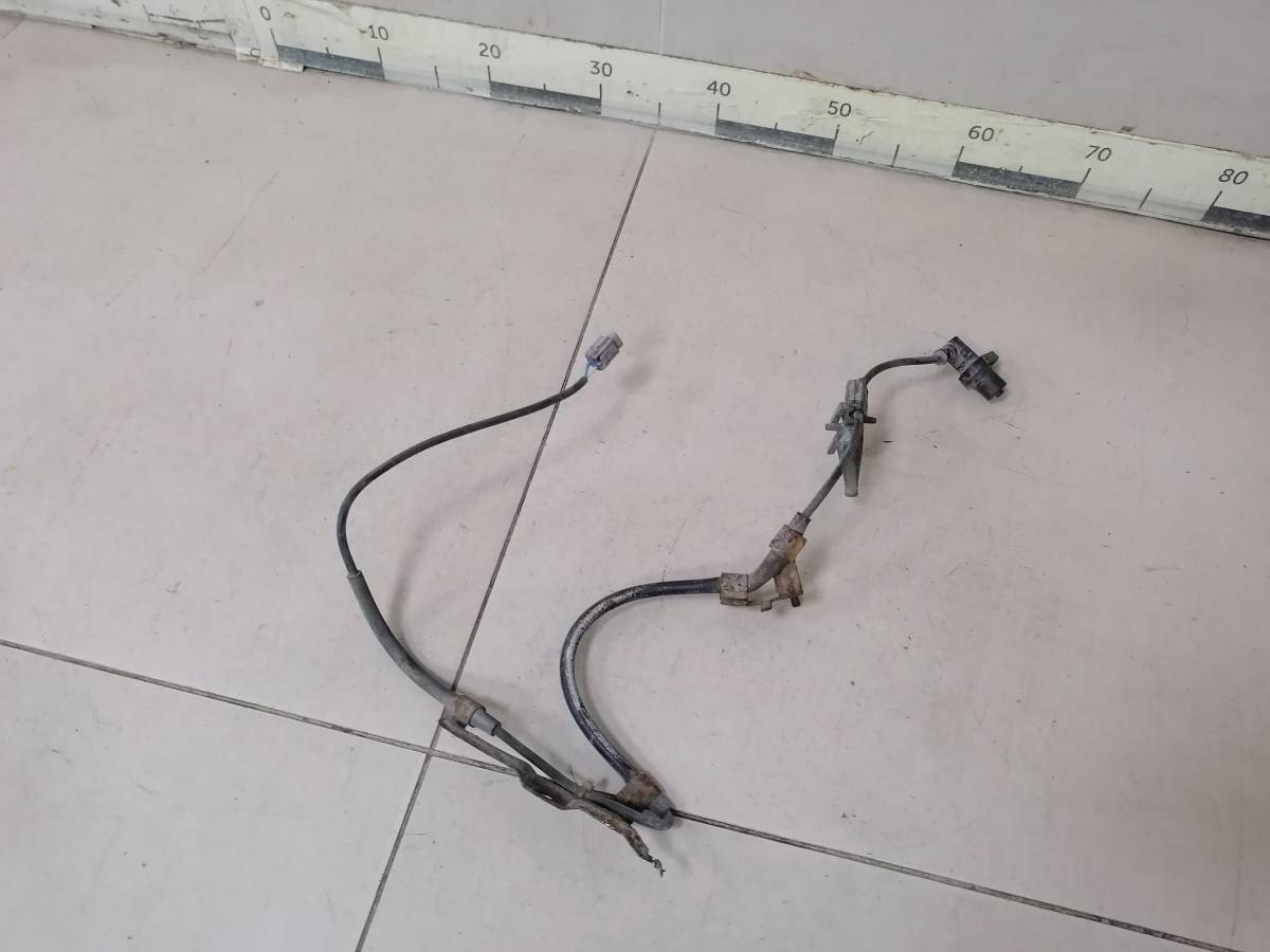 Датчик ABS передний Toyota Camry (XV30) 2001-2006