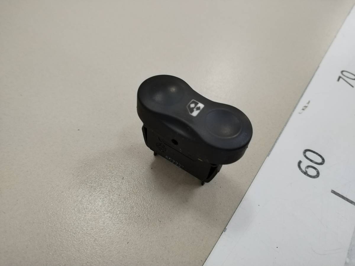 Кнопка стеклоподъемника Nissan Almera 3 (G11, G15) 2012>