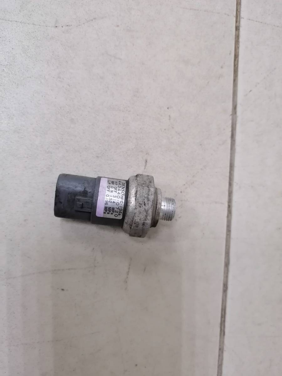 Датчик кондиционера Toyota Corolla E120 2001-2007