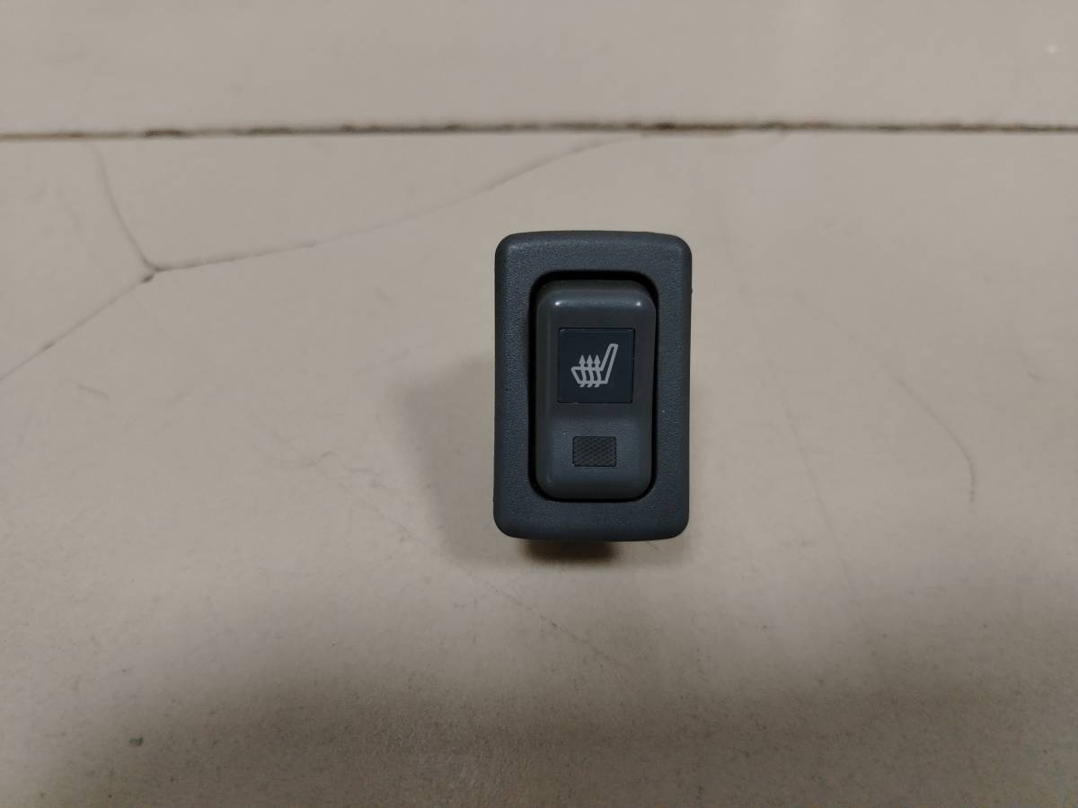 Кнопка обогрева сидений Mazda Mazda 6 (GG) 2002-2007