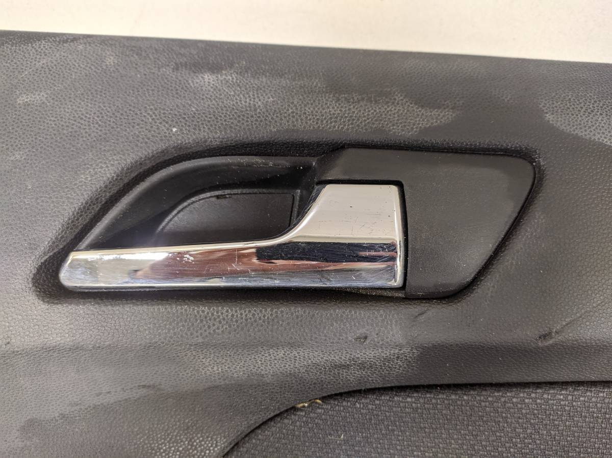 Обшивка двери задней правой Opel Astra H / Family 2004-2015