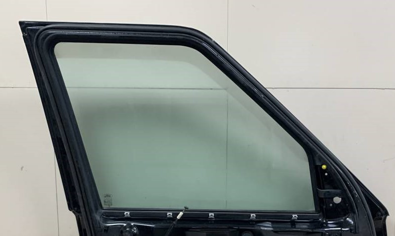 Стекло двери передней левой Land Rover Discovery 4 (LA) 2009-2016