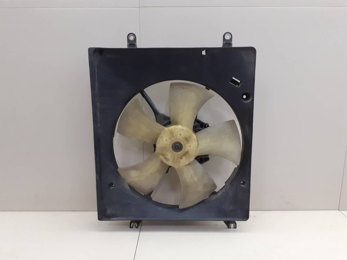 Диффузор вентилятора Mitsubishi Chariot 1991-1997