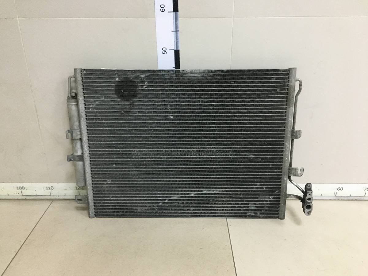 Радиатор кондиционера (конденсер) Land Rover Discovery 3 2004-2009