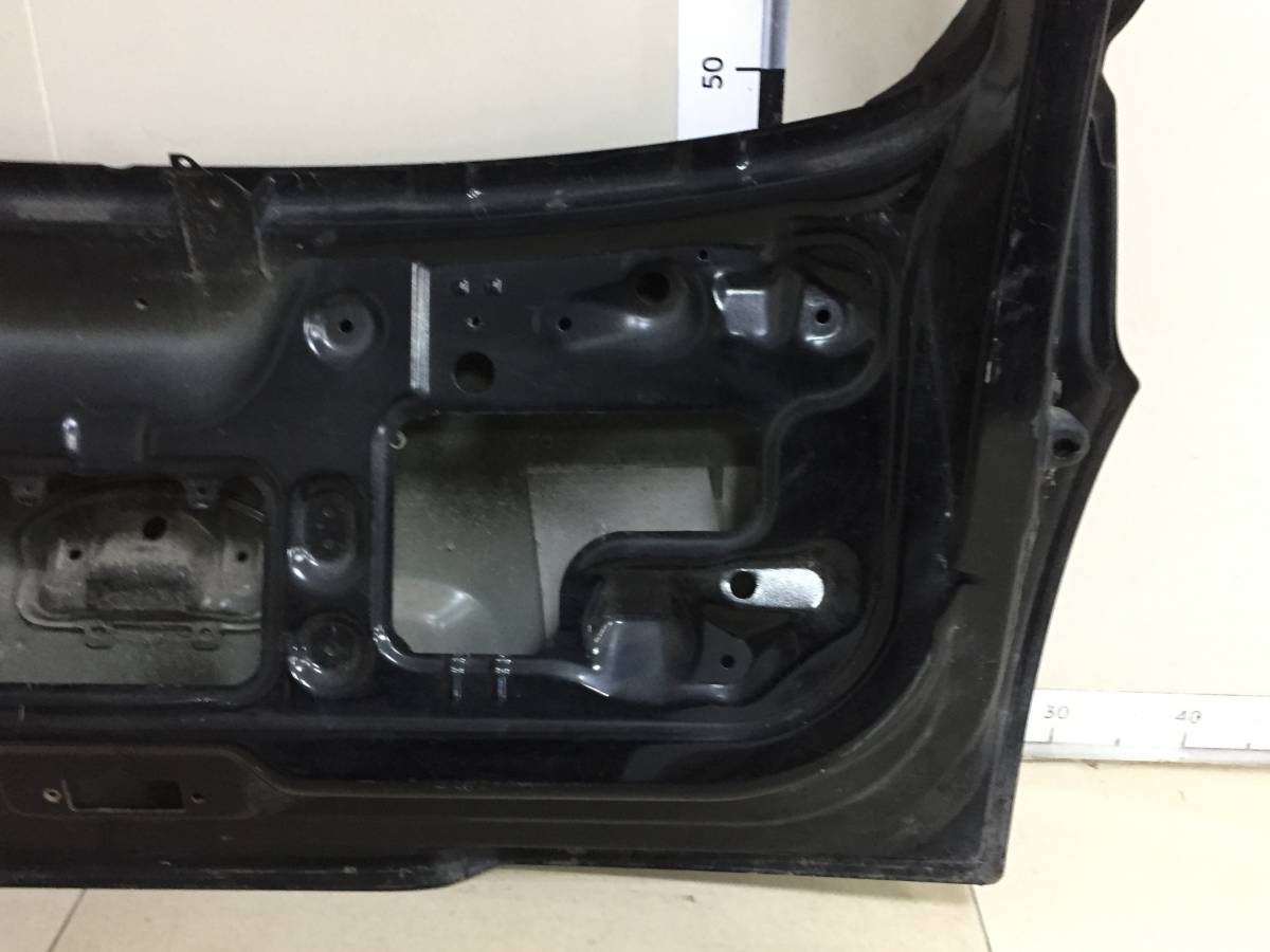 Дверь багажника Nissan March (K12) 2002-2010