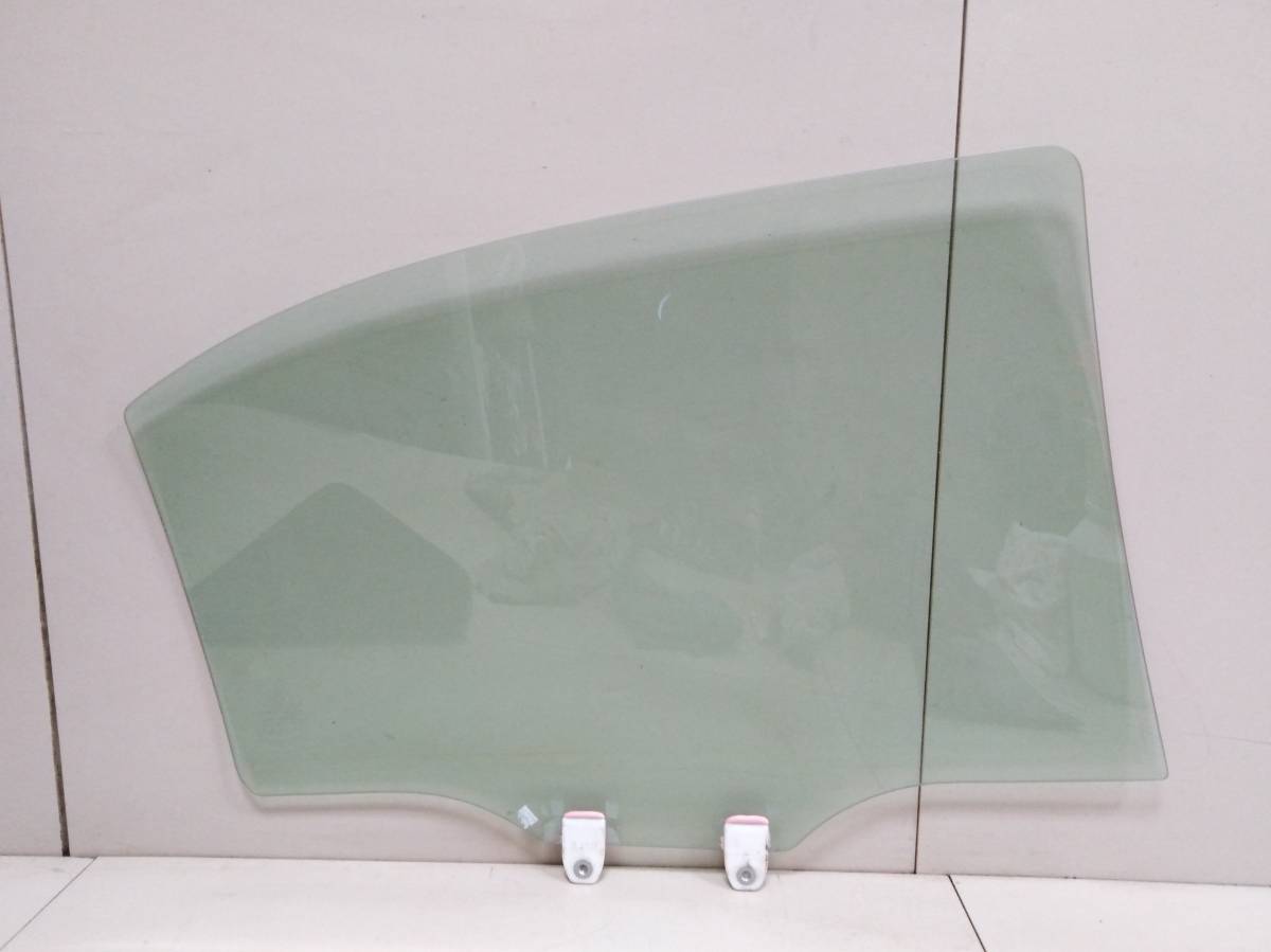 Стекло двери задней левой Honda Accord 8 (CU) 2008-2013