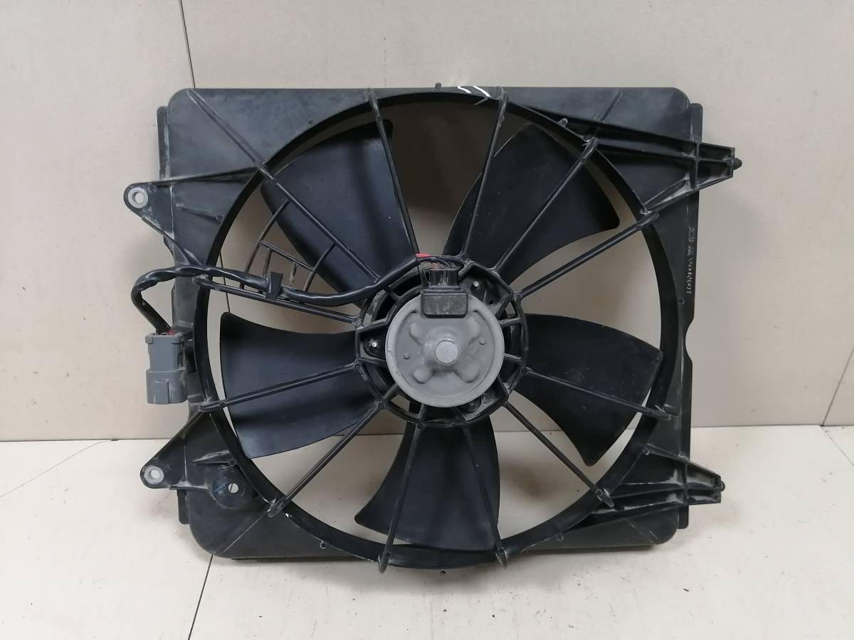 Вентилятор радиатора Honda CR-V 2007-2012