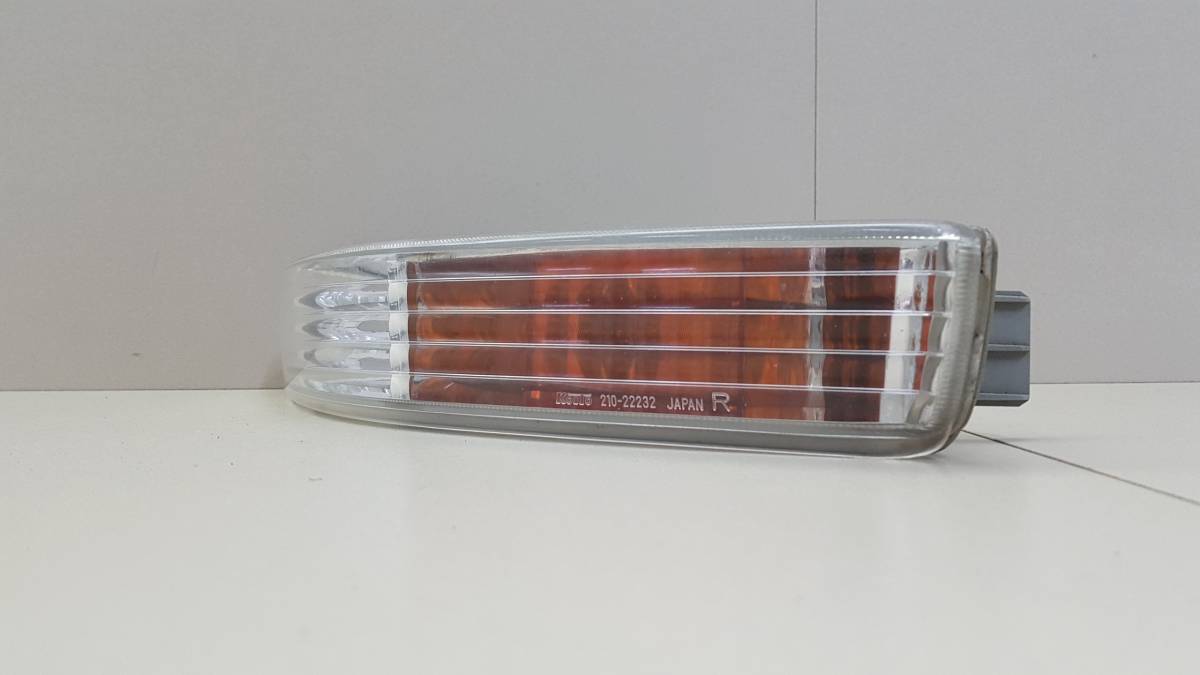 Указатель поворота в бампер правый Honda Integra 1993-2000