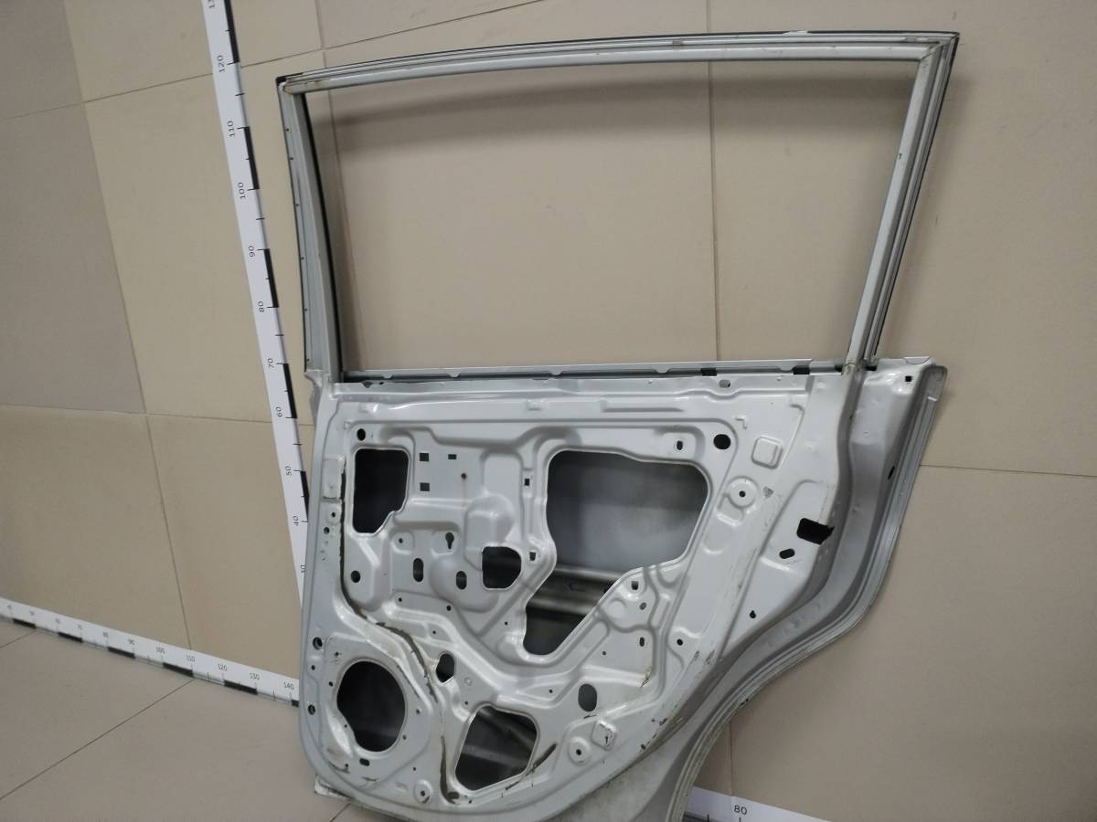 Дверь задняя правая Nissan Tiida (C11) 2007-2014