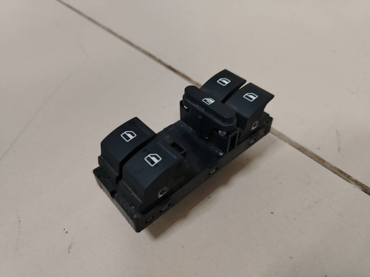 Блок управления стеклоподъемниками Volkswagen Passat B6 2005-2010