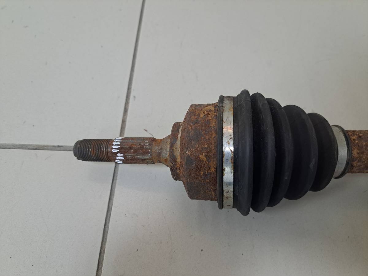 Полуось передняя левая Peugeot 206 1998-2012