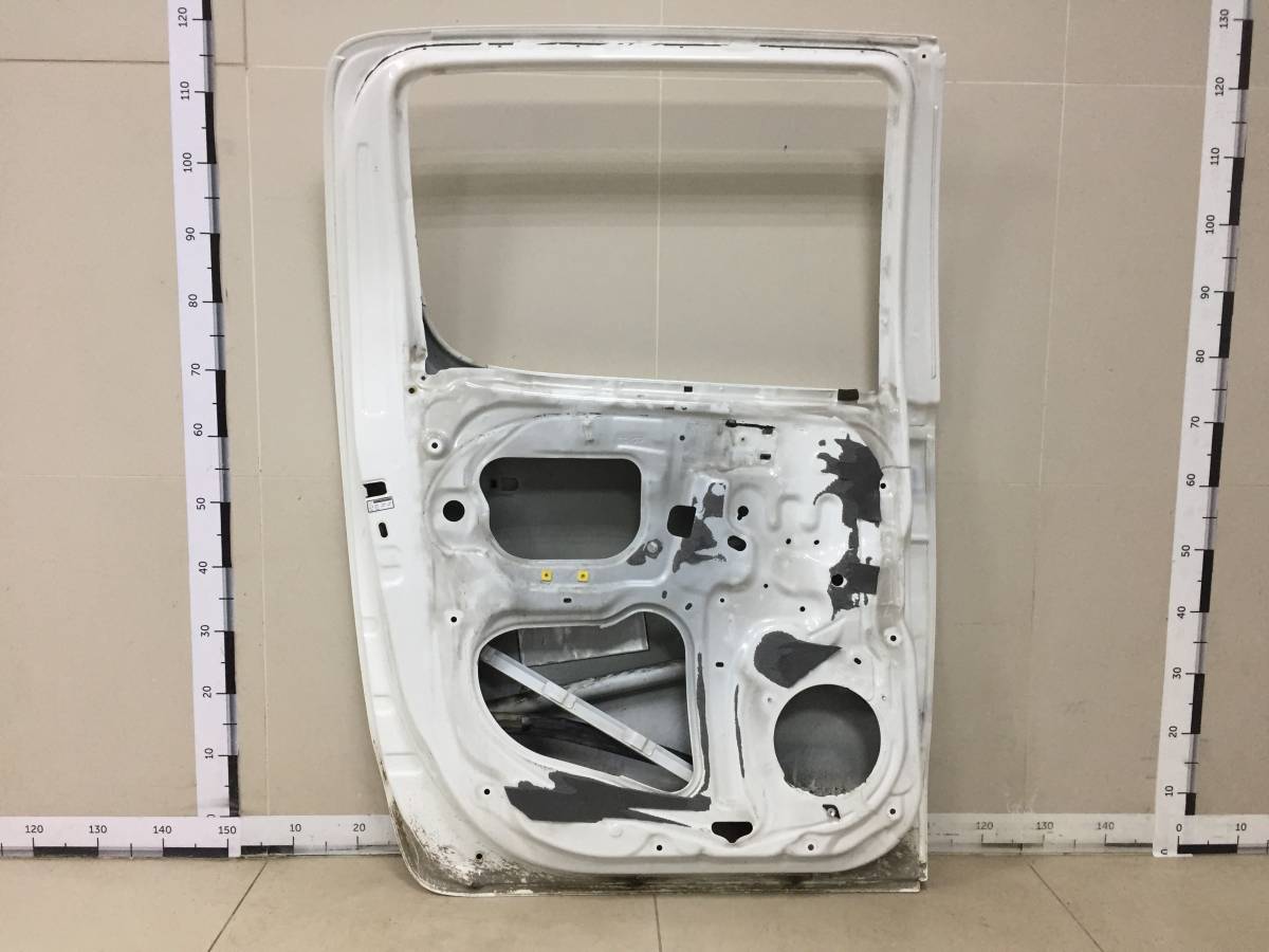 Дверь задняя левая Toyota Hilux (AN10,AN20,AN30) 2011-2015