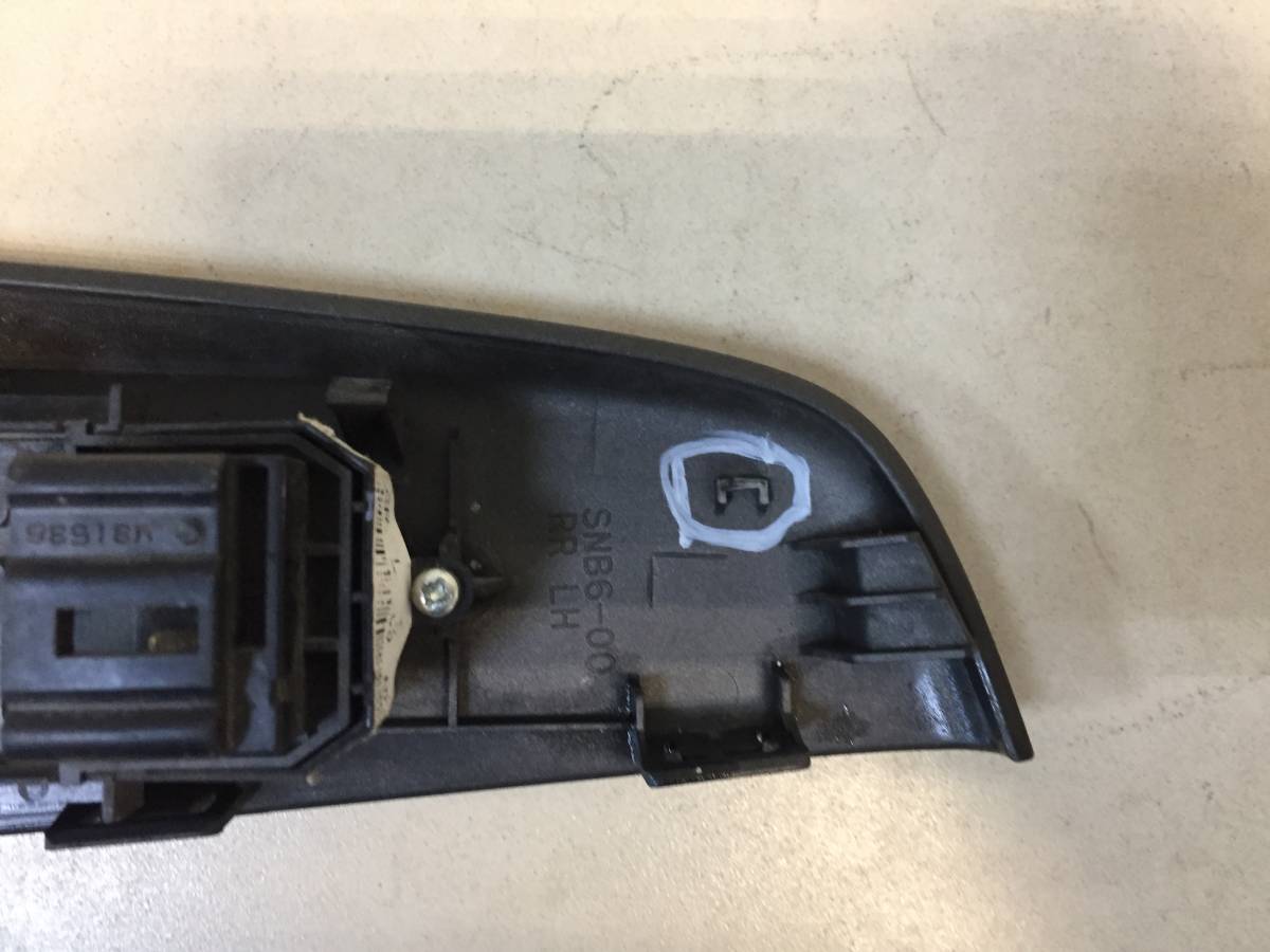 Кнопка стеклоподъемника Honda Civic 4D 2006-2012