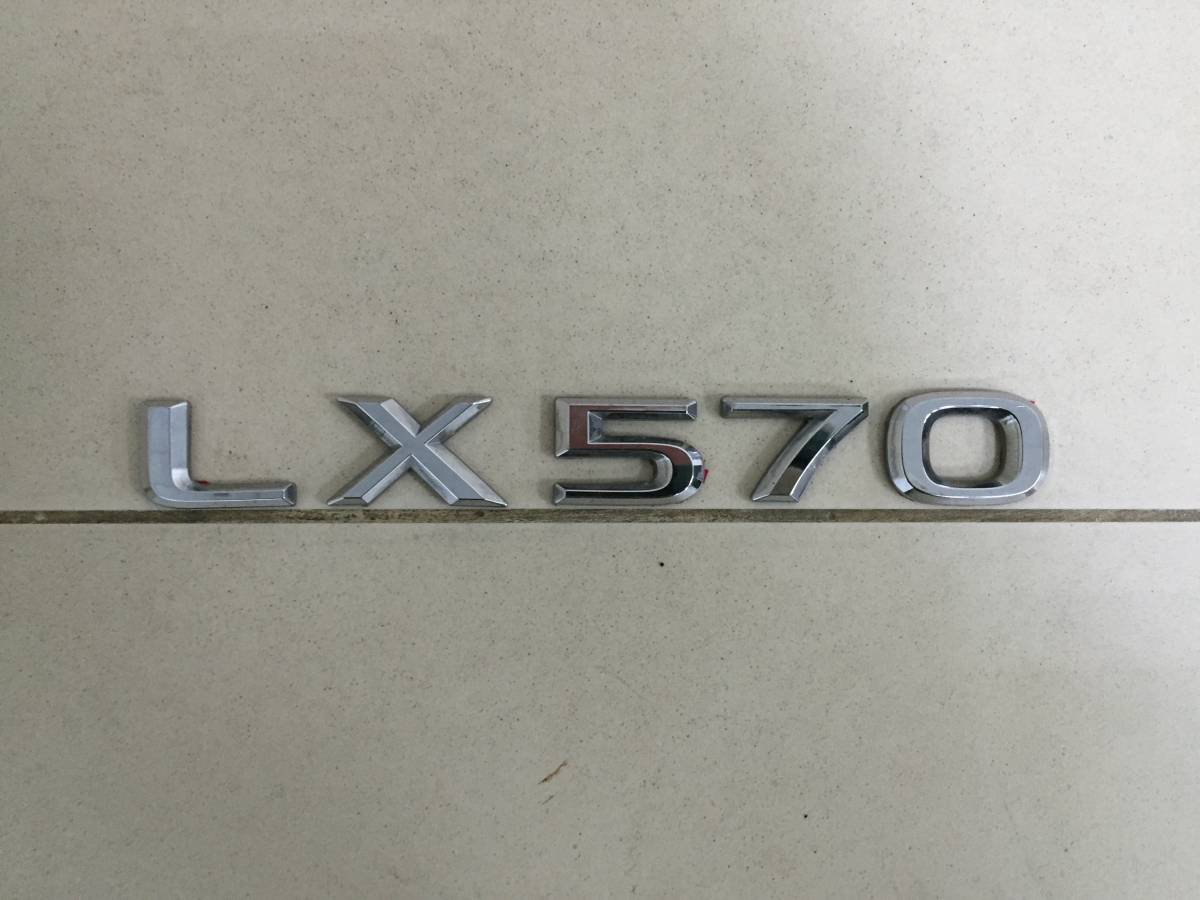Эмблема Lexus LX570 (J200) 2007-2015
