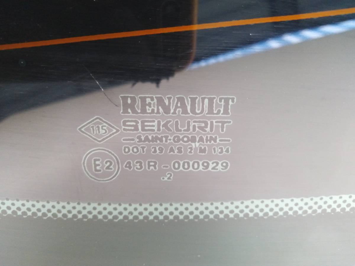 Стекло заднее Renault Laguna (2) 2001-2008