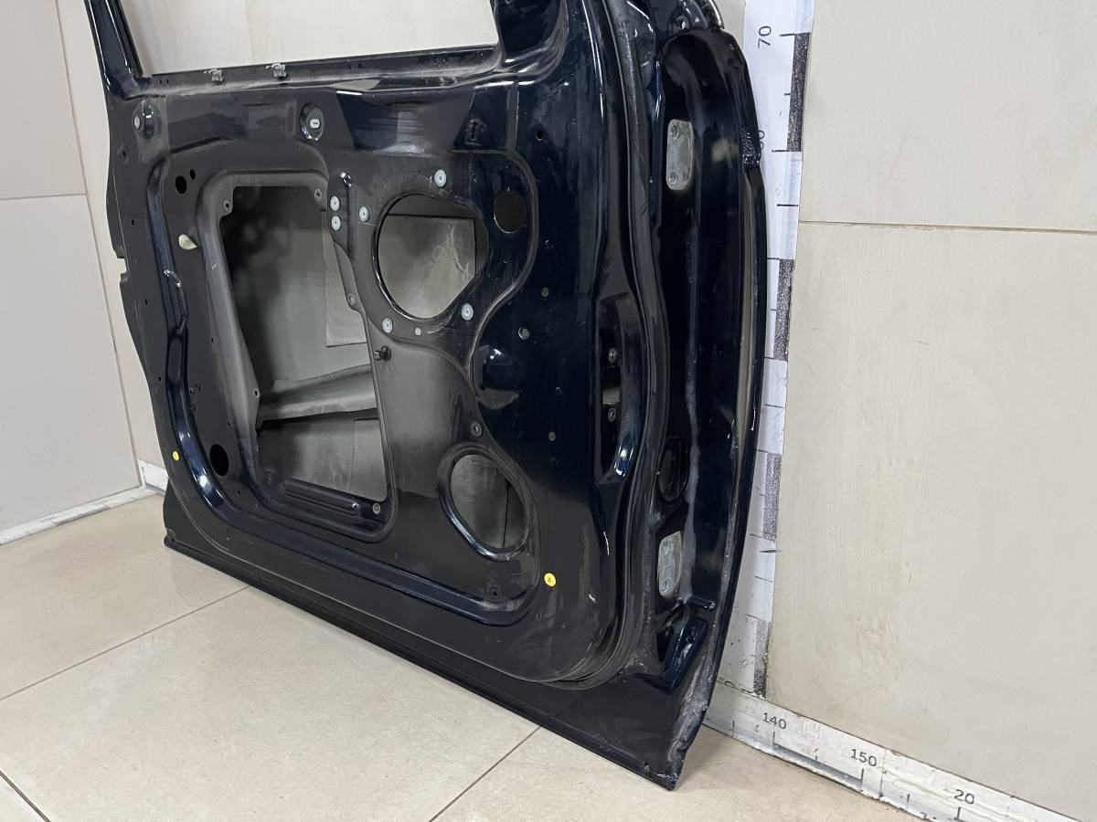 Дверь передняя левая Land Rover Discovery 3 2004-2009