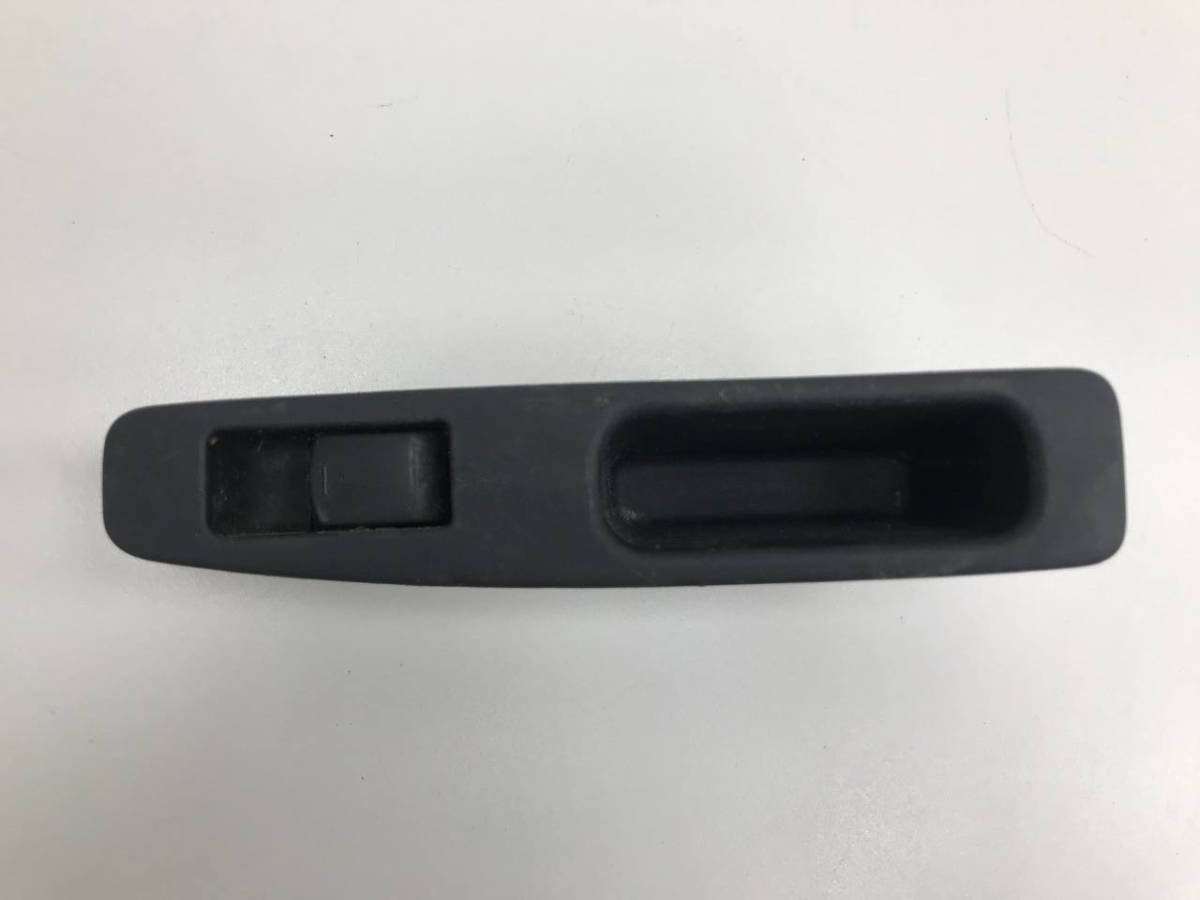 Кнопка стеклоподъемника Nissan Qashqai (J10) 2006-2013