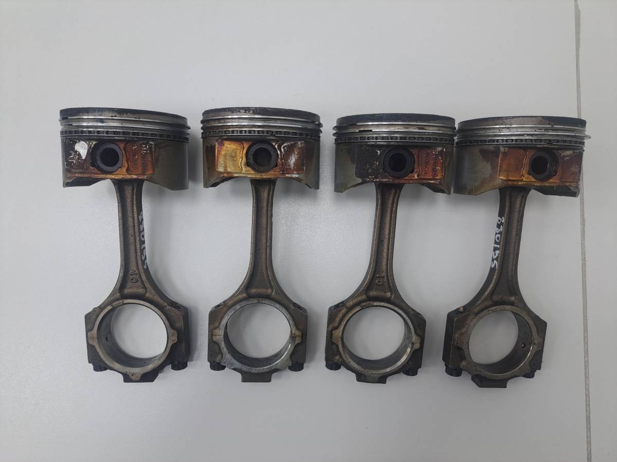 Поршень с шатуном Toyota Land Cruiser (J100) 1998-2007