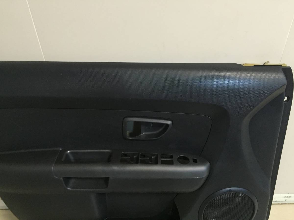 Обшивка двери передней левой Kia Soul (AM) 2009-2014