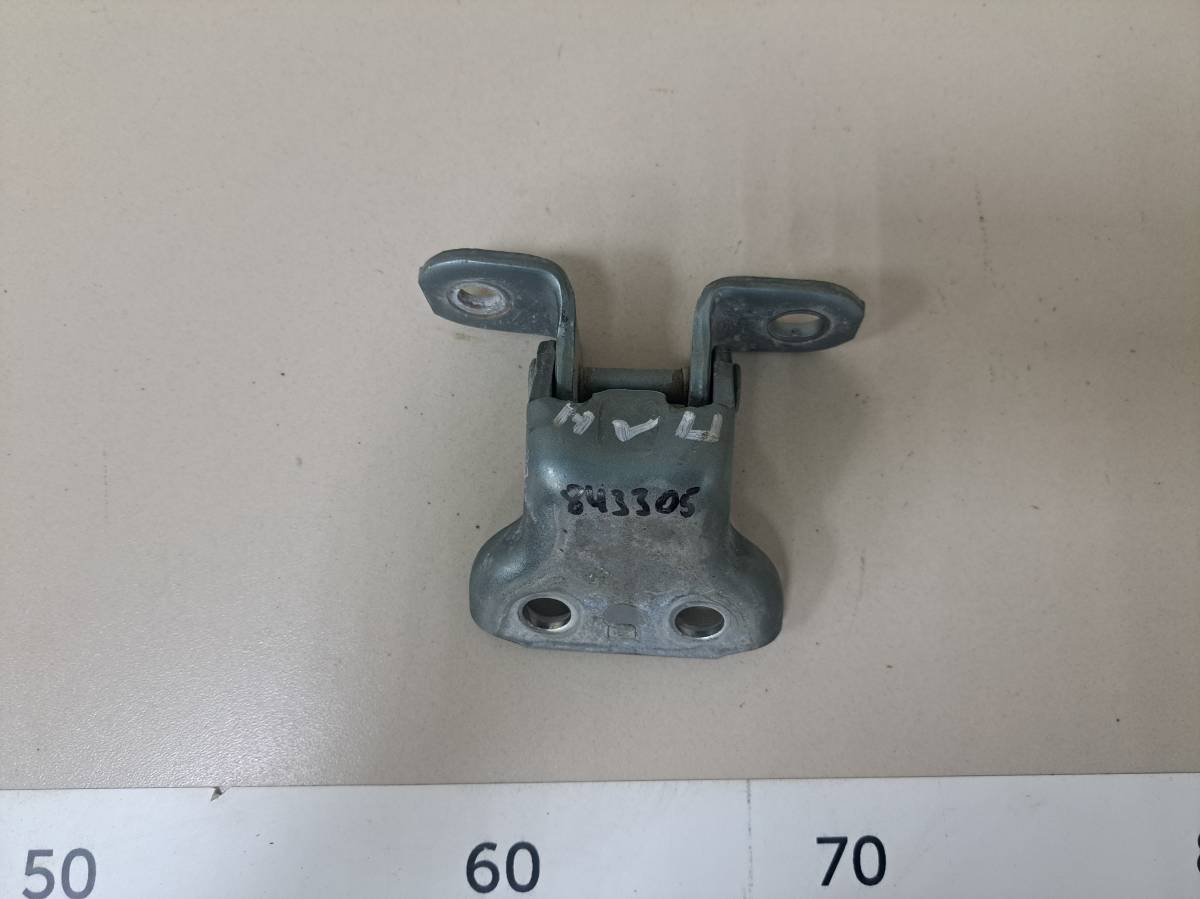 Петля двери передней левой нижняя Toyota Camry (V40) 2006-2011
