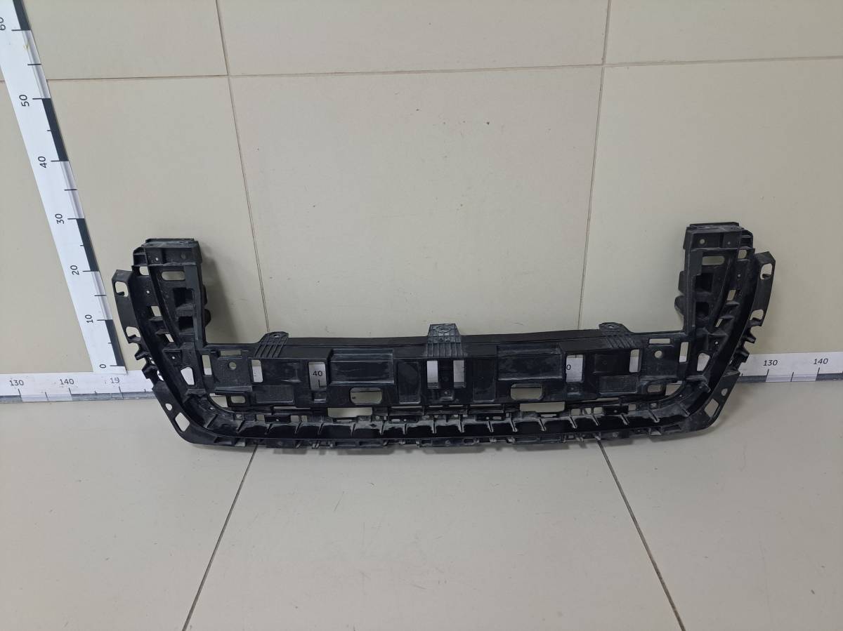 Кронштейн переднего бампера Hongqi H9 2020