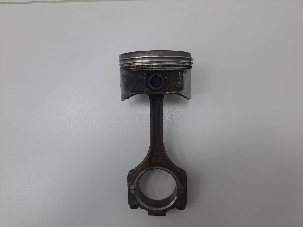 Поршень с шатуном Toyota Land Cruiser (J100) 1998-2007