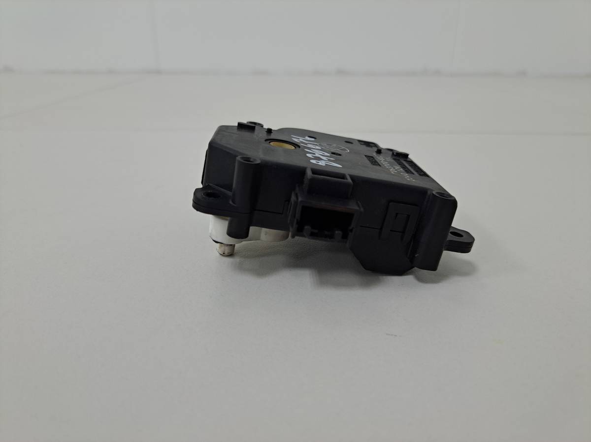 Моторчик заслонки печки Toyota Camry (XV30) 2001-2006