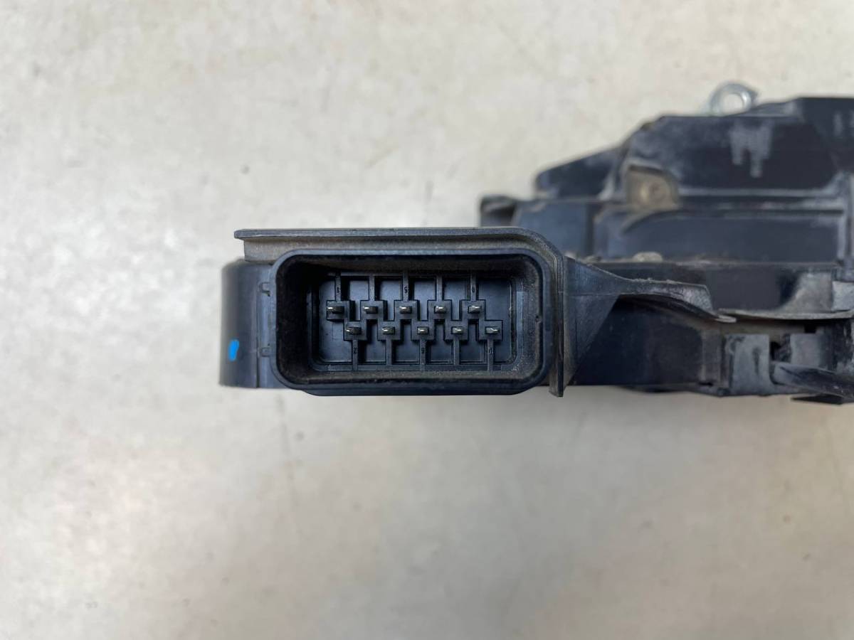 Замок двери задней правой Mazda Mazda 3 (BK) 2002-2009