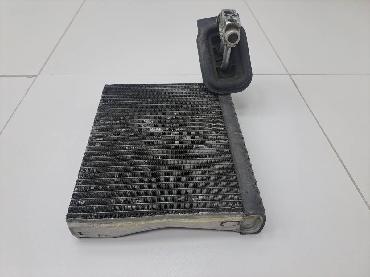 Испаритель кондиционера BMW X5 E70 2007-2013