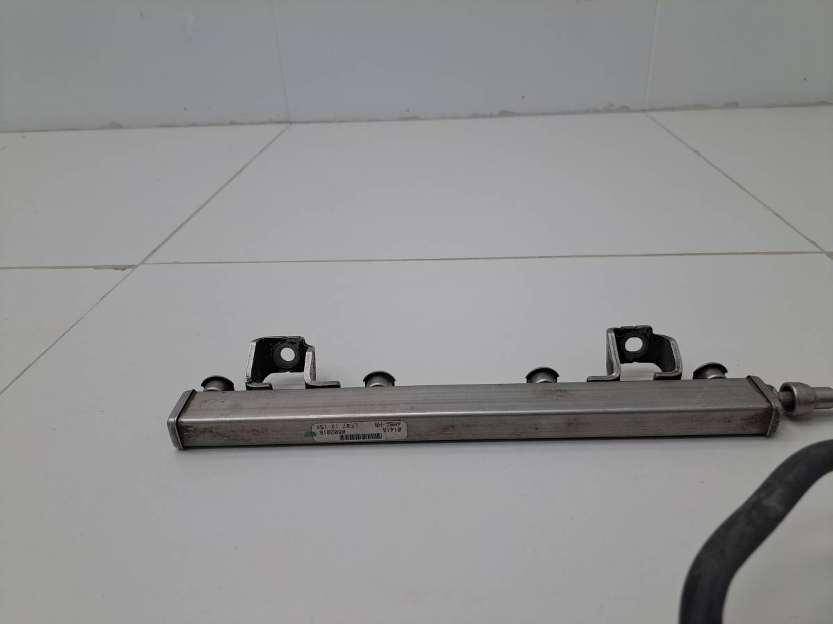 Рейка топливная (рампа) Ford C-MAX 2003-2010 Рейка топливная (рампа) Ford C-MAX 2003-2010