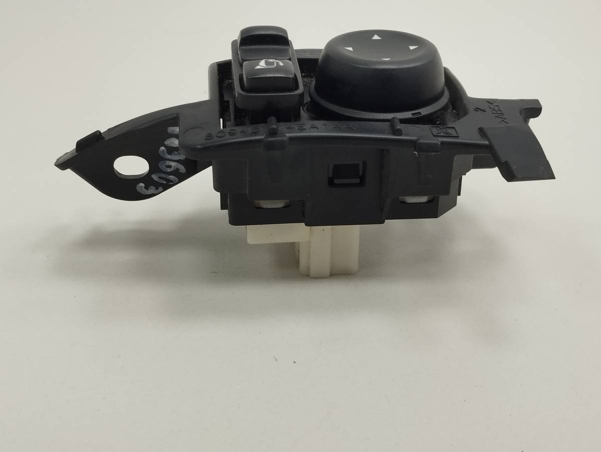 Переключатель регулировки зеркала Nissan Qashqai (J11) 2014>