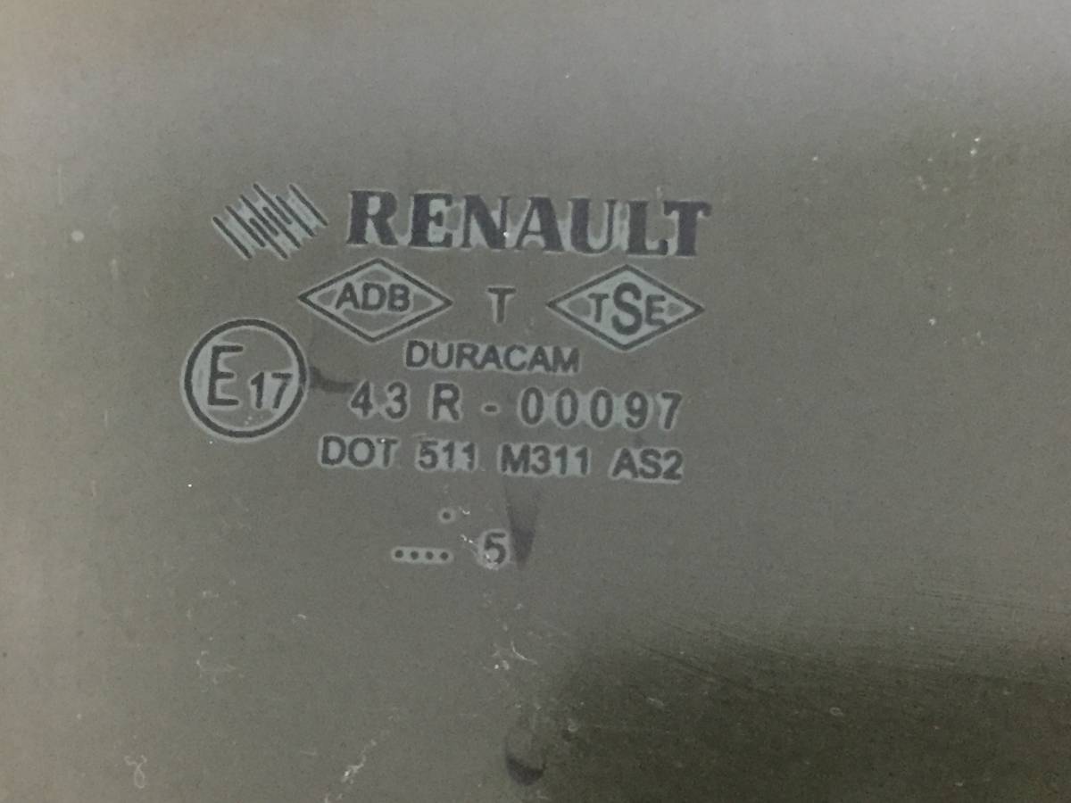 Стекло двери задней правой Renault Megane (2) 2002-2009