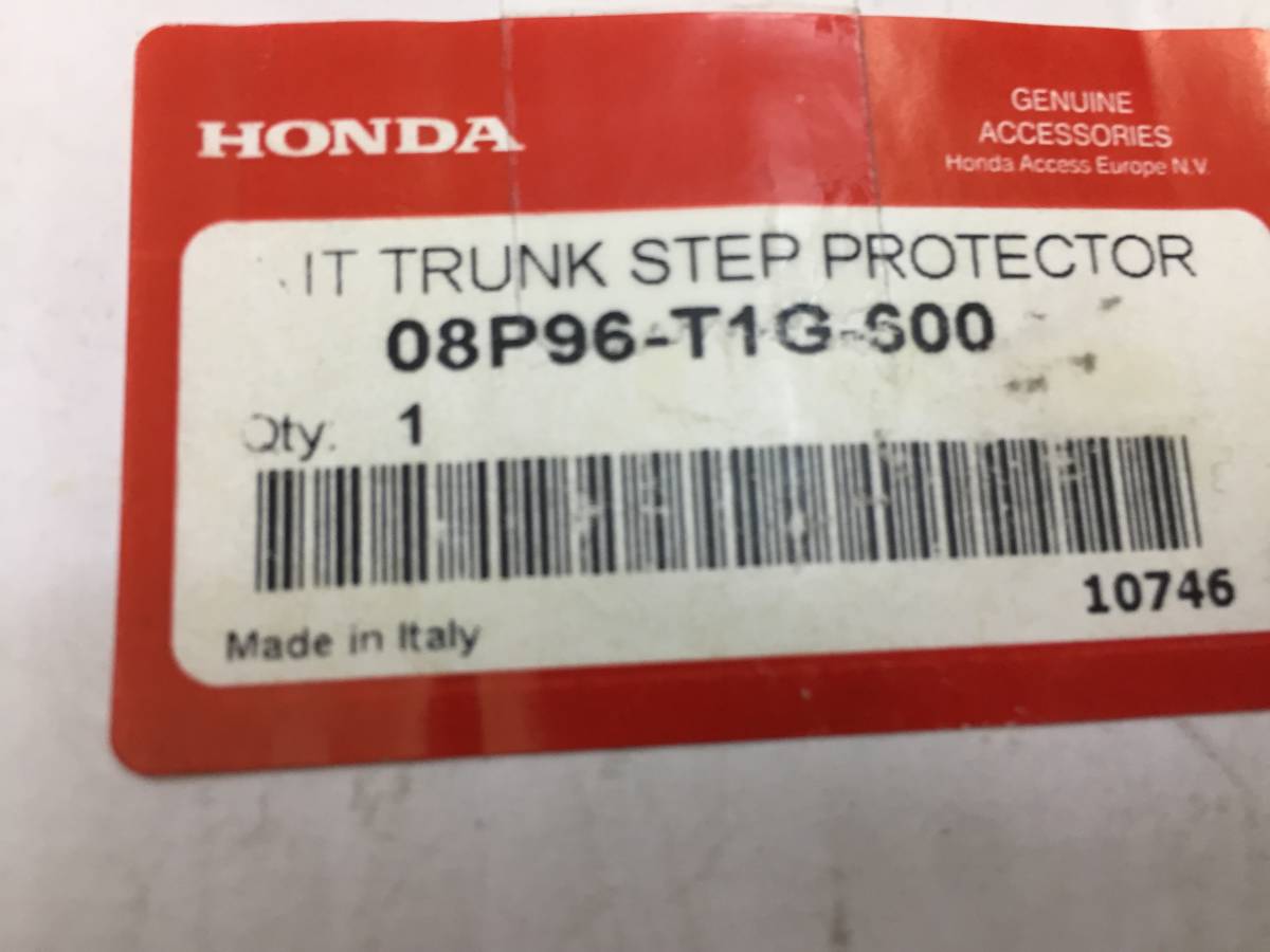 Накладка (кузов внутри) Honda CR-V 2012-2017
