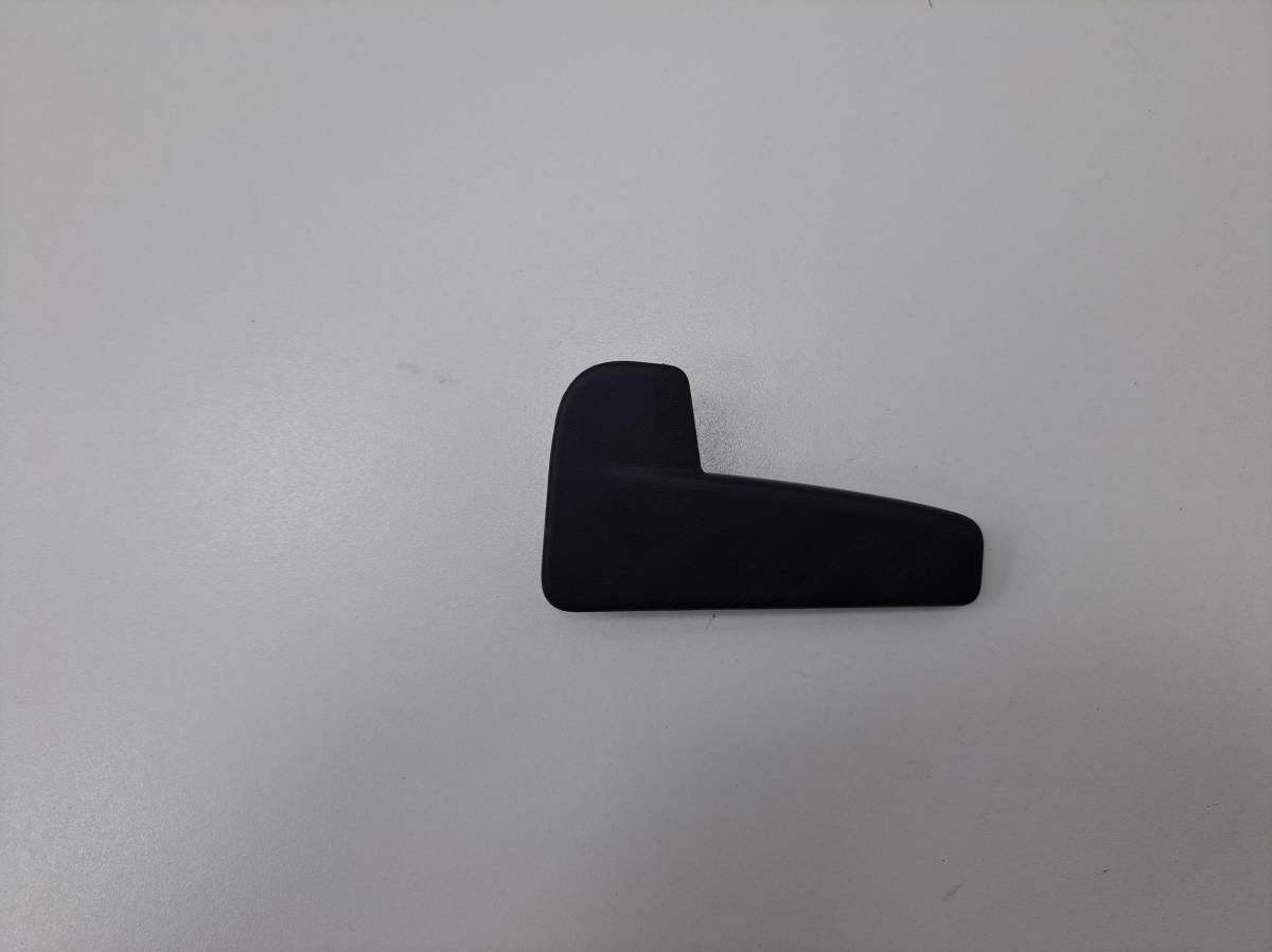 Ручка открывания капота Skoda Rapid 2012-2020