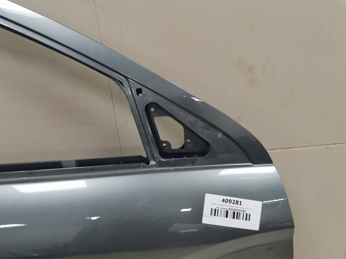 Дверь передняя правая Lada Vesta 2015>