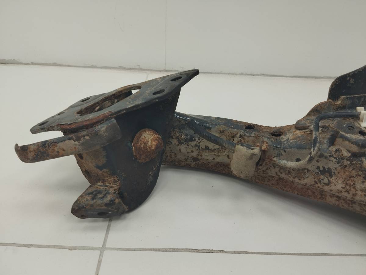 Рычаг задний продольный правый Nissan Qashqai (J10) 2006-2013