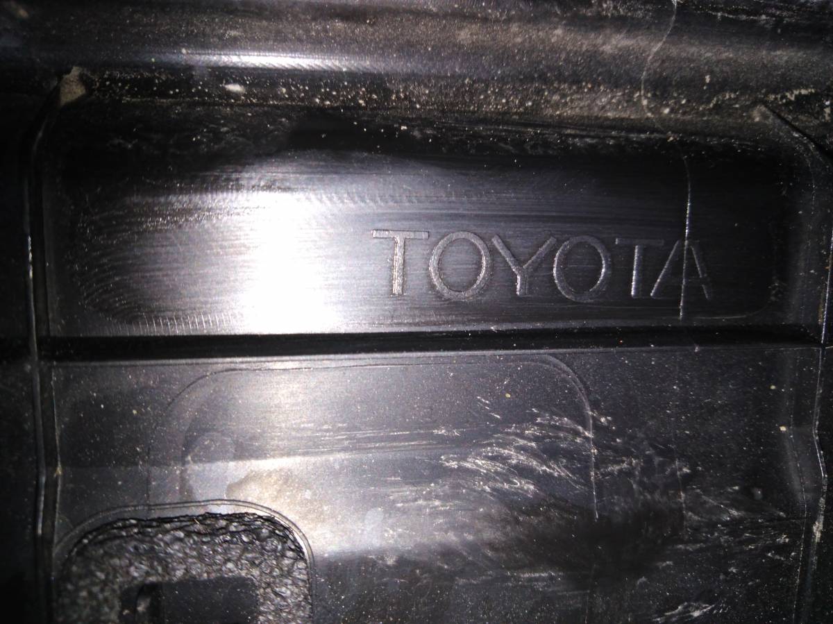 Молдинг передней левой двери Toyota Rav 4 (A40) 2013>