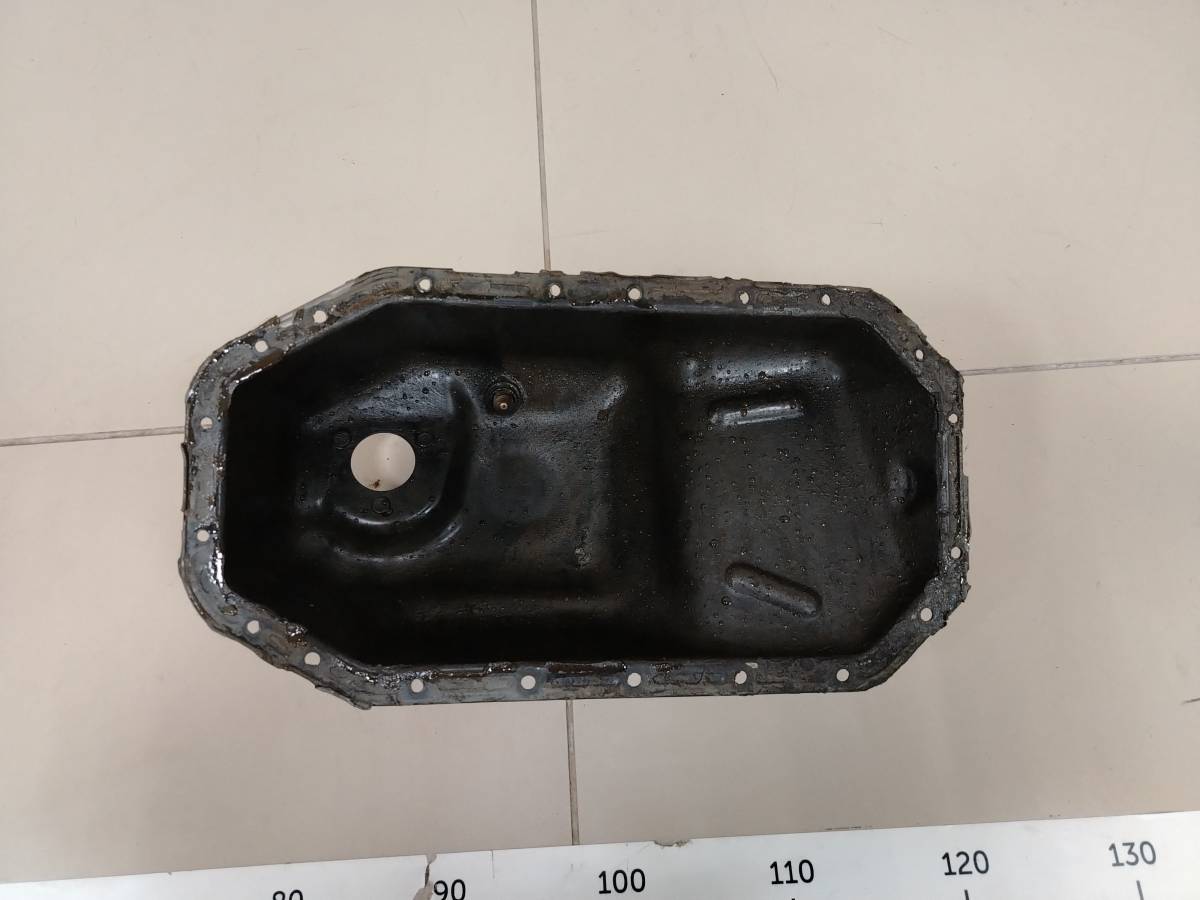 Поддон масляный двигателя Volkswagen Polo (9N) 2001-2009 Поддон масляный двигателя Volkswagen Polo (9N) 2001-2009
